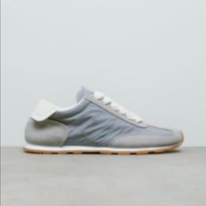ZARA SOFT NYLON SNEAKERS
GRAY